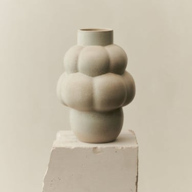 GRAND VASE BALLOON 04