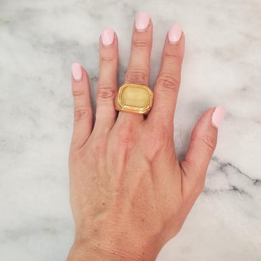 French Resin Cocktail Ring Size 8.5