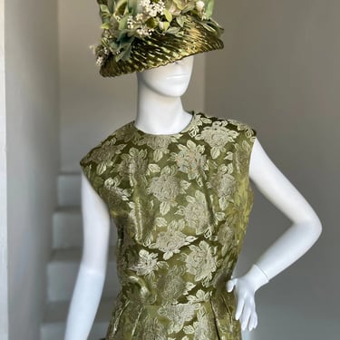 1960s Brocade Wiggle Dress , Beautiful Green with Gold Roses , Vintage 