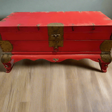 Vintage Chinese Red Lacquered Wood & Brass Hinged Chest SH265-27