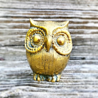 Vintage 3.5" Brass Owl Figurine - Retro Paperweight Bird, Cute Collectible Desk Decor, Perfect Gift for Animal Lovers 