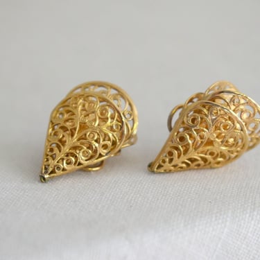 1970s Napier Gold Filigree Cone Clip Earrings 