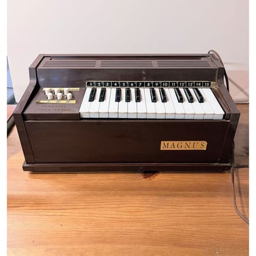 Vintage 1960s Magnus Electric Chord Organ Model 300 Made in USA Tested 