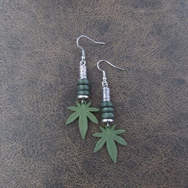 Hemp leaf earrings, marijuana earrings, Mary Jane, cannabis, silver 