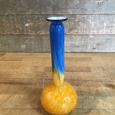 Hand Blown Single Flower Glass Vase (Tacoma)