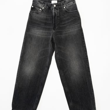 Betty Spider Straight Jean in Black