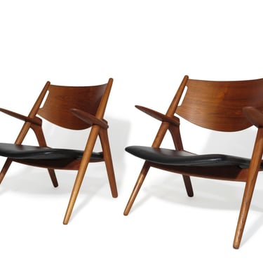 Pair of Sawbuck Chairs, CH28, by Hans Wegner, 1951