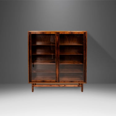 Rare Display Cabinet / Bookcase by Poul Hundevad for Poul Hundevad and Co. in Brazilian Rosewood, Denmark, c. 1960s 