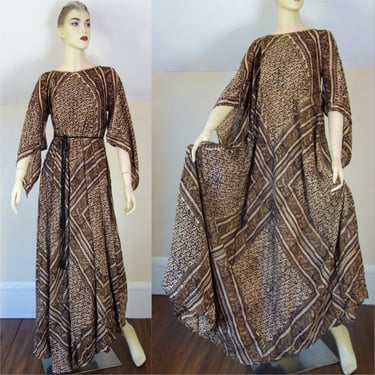 Vintage Indian maxi kaftan dress bell, paisley abstract pattern angel wing gauzy cotton ankle length long boho hippie style 