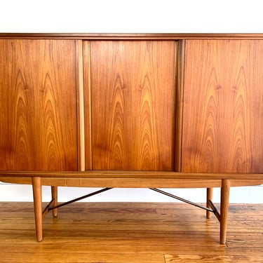 Danish Mid Century Modern Teak & Oak Borge Mogensen Style High Sideboard Cabinet 