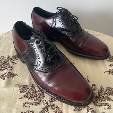Vintage mid century Bostonian men’s saddle oxfords | two tone lace up Oxford shoes, burgundy & black leather, 9 E 