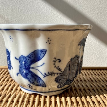 Blue and White Porcelain Butterfly Planter 