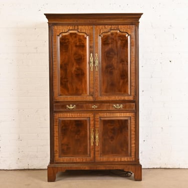 Henredon Georgian Carved Mahogany Lighted Bar Cabinet