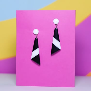 Vintage 1980s Black and White Earrings 