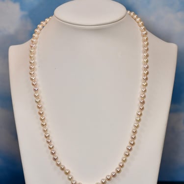 Akoya Sea Pearl Necklace 4.0-4.5mm 14K Gold Clasp 18