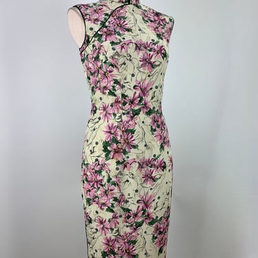 Vintage Cheongsam Dress - Silk Crepe Floral in Pastel Colors - Silk Lined - Hand Sewn Details - Side Zipper & Snap Closures - Size Medium 