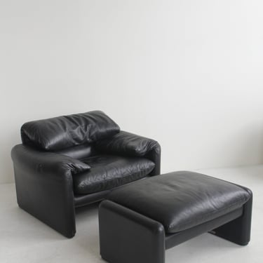 Maralunga Lounge Chair and Ottoman by Vico Magistretti for Cassina