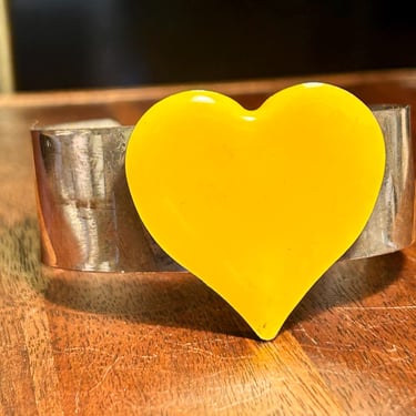 Vibtage Open Cuff Bracelet Silver Tone Yellow Enamel Heart Retro 70s Fashion 