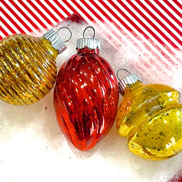 VINTAGE: 3pcs - Shiny Brite Glass Christmas Bell Ornament Holiday Ornaments - Small Gold and Red Ornament - SKU 30-409-00034895 