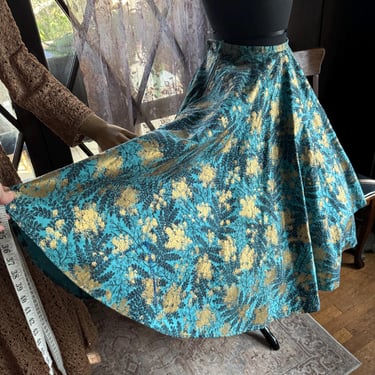 Vintage 1950s Gold Leaf Leaves Silhouttes Turquoise Cotton Circle Skirt - Small W: 26