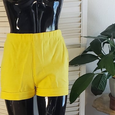 Vintage 60s Mod Catalina Hot pants / Cuffed / Yellow / USA Made 