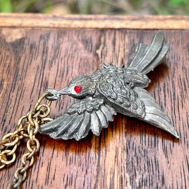 Pewter Bird Sweater Clips Double Brooch Red Rhinestone Eyes Vintage Retro 