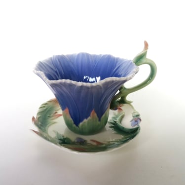 Franz Fine Porcelain Flower Cup and Saucer in Purple , FZ01507 Franze Sculptural Purple Tea Cup and Saucer 