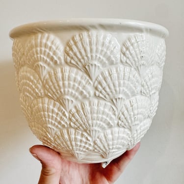 Haeger Shell Motif Planter