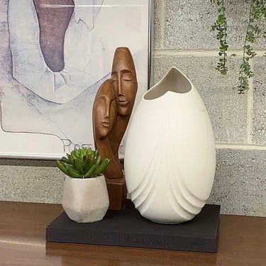 Vintage Lenox Vase Retro 1990s Contemporary + Illusion + White Matte + Ceramic + Egg Shaped + Modern Home + Flower Display + Bookshelf Decor 