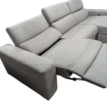 Gray Sectional with Automatic Adjustable Recliners