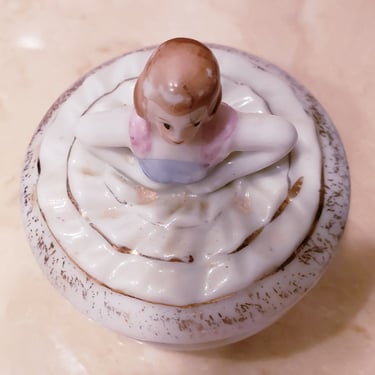 Vintage Porcelain Princess Keepsake dish Small jewelry box 