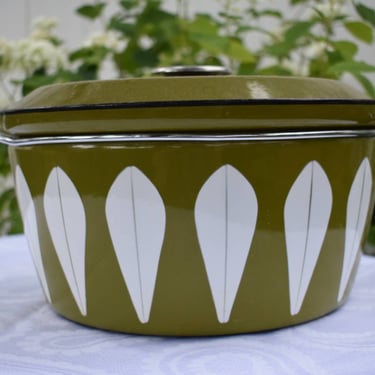 Cathrineholm Lotus Large Dutch Oven in Avocado 