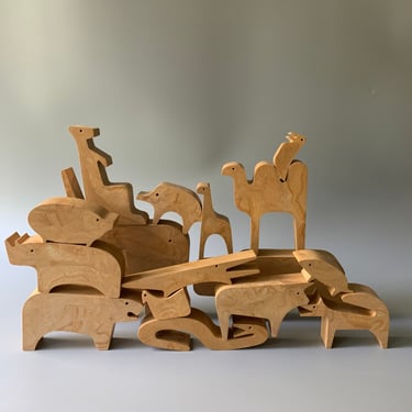 Enzo Mari 16 Wooden Animal Figurines Puzzle Danese Milano Made in Italy 