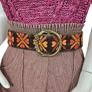 1970's Brown Embroidered Velvet Belt Brass Wolf Head Buckle Hippie Belt I Sz O/S 
