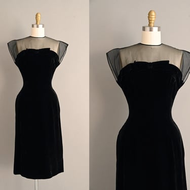 vintage 1950s Prestige Junior Black Velvet Wiggle Dress - Size Small 