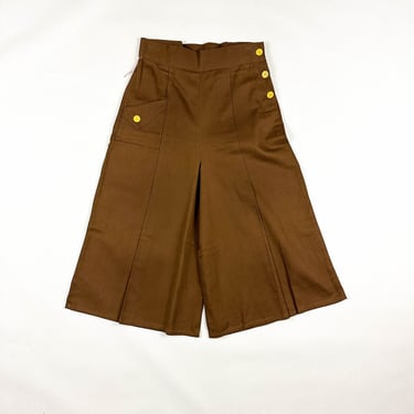 1940s Brown Cotton Gaucho Pants / Cropped Pants / Beach Pants / Yellow Buttons / 40s / Side Button / High Waist / Culottes / 28 Waist / 