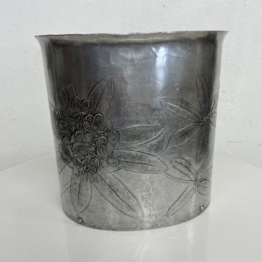 1960s Wendell August Forge Lovely Floral Waste Basket in Aluminum, Grove City PA 
