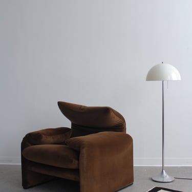 Maralunga Lounge Chair by Vico Magistretti for Cassina