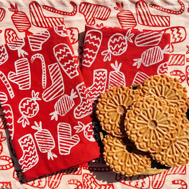 candy stripe on red. block printed linen napkins / placemats / tea towels. set of four. boho christmas party. holiday decor. winter. 