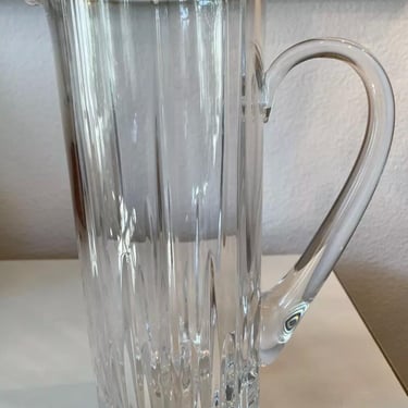 Mikasa Arctic Lights Pitcher Crystal Vertical Cuts 48oz 9-1/4