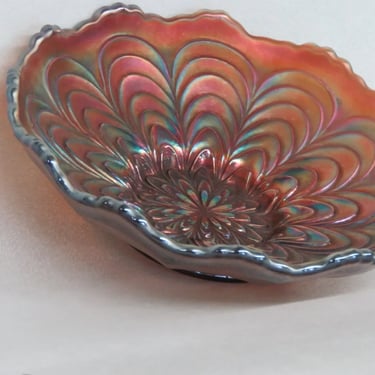 Fenton Amethyst Carnival Glass Peacock Tail Scalloped Edge Candy Dish Bowl 3315B