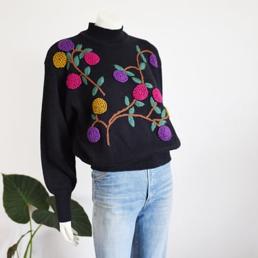 1980s Embroidered Flower Sweater - L 