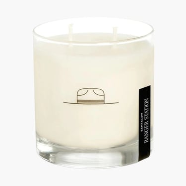 Santalum candle