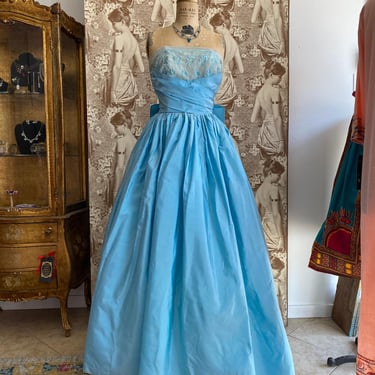 vintage 1950s baby blue satin strapless gown, ruffled skirt fit and flare bridal 