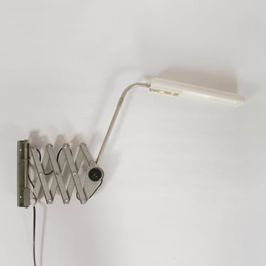 White Vintage VEB Präcitronic Scissor Wall Lamp Task Workshop Work Reading Industrial Bathroom Adjustable Articulated Architects Modernist 