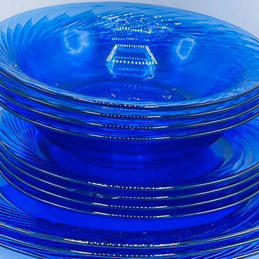11 PC PYREX Festiva Cobalt Blue Swirl Includes Dinner Salad Soup Nice Condition 