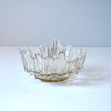 The Revontulet Ice Glass bowl designed by Taino Wirkkala for Humppila, Finland circa 1960's. 