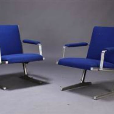 71947464 - PAIR \u201cLUFTHANS STOLE\u201d AIRPORT CHAIRS  - FRANCE  SONS  - FURNITURE - LOUNGE CHAIR