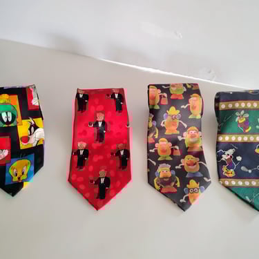 VINTAGE Ties Retro Ties Silk Tie Classic silk necktie Designer tie Designer gift tie for him Patterned tie Collector's vintage tie 