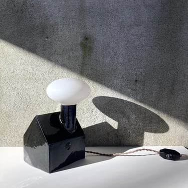Black Ceramic table lamp with dimmed bulb, black house lamp, 